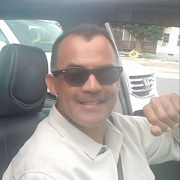 Meet your Posher, Julio - Picture 1 of 1